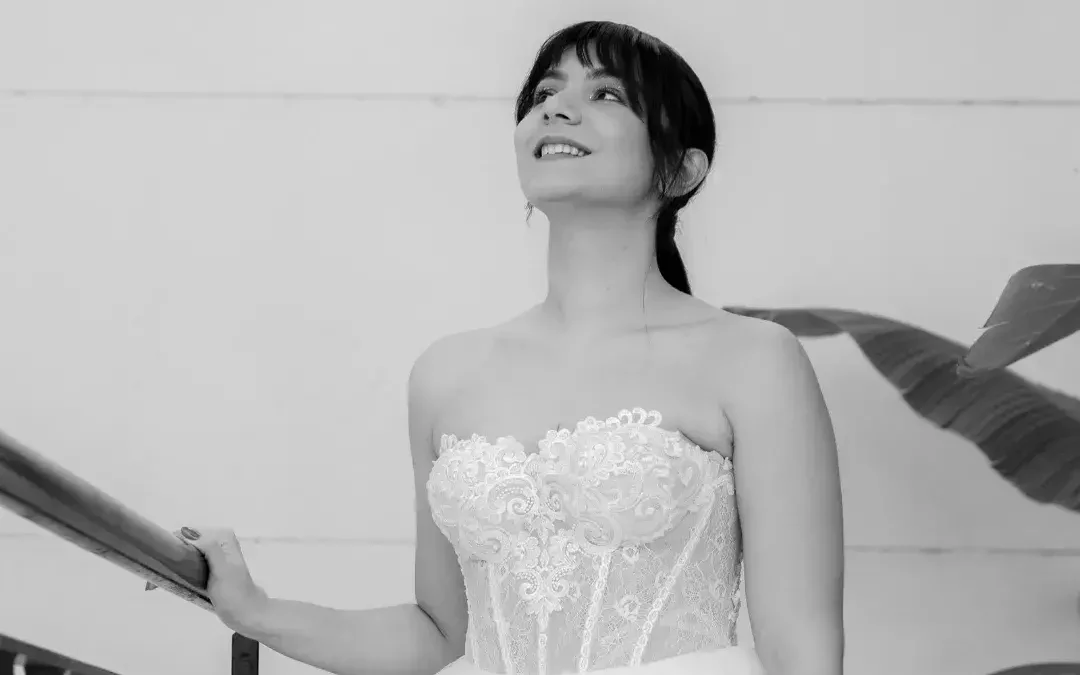 Tipos de escotes y su impacto en el look nupcial